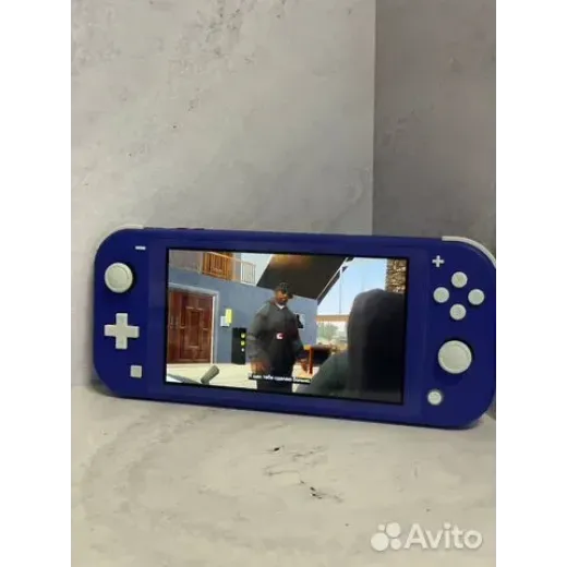Nintendo Switch Lite Б/У +карта памяти 64GB Nintendo Switch Lite Б/У +карта памяти 64GB
